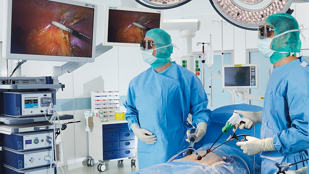 chirurgen gebruiken de EinsteinVision tijdens een operatie